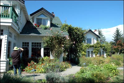 Sooke Harbor House - Vancouver Island